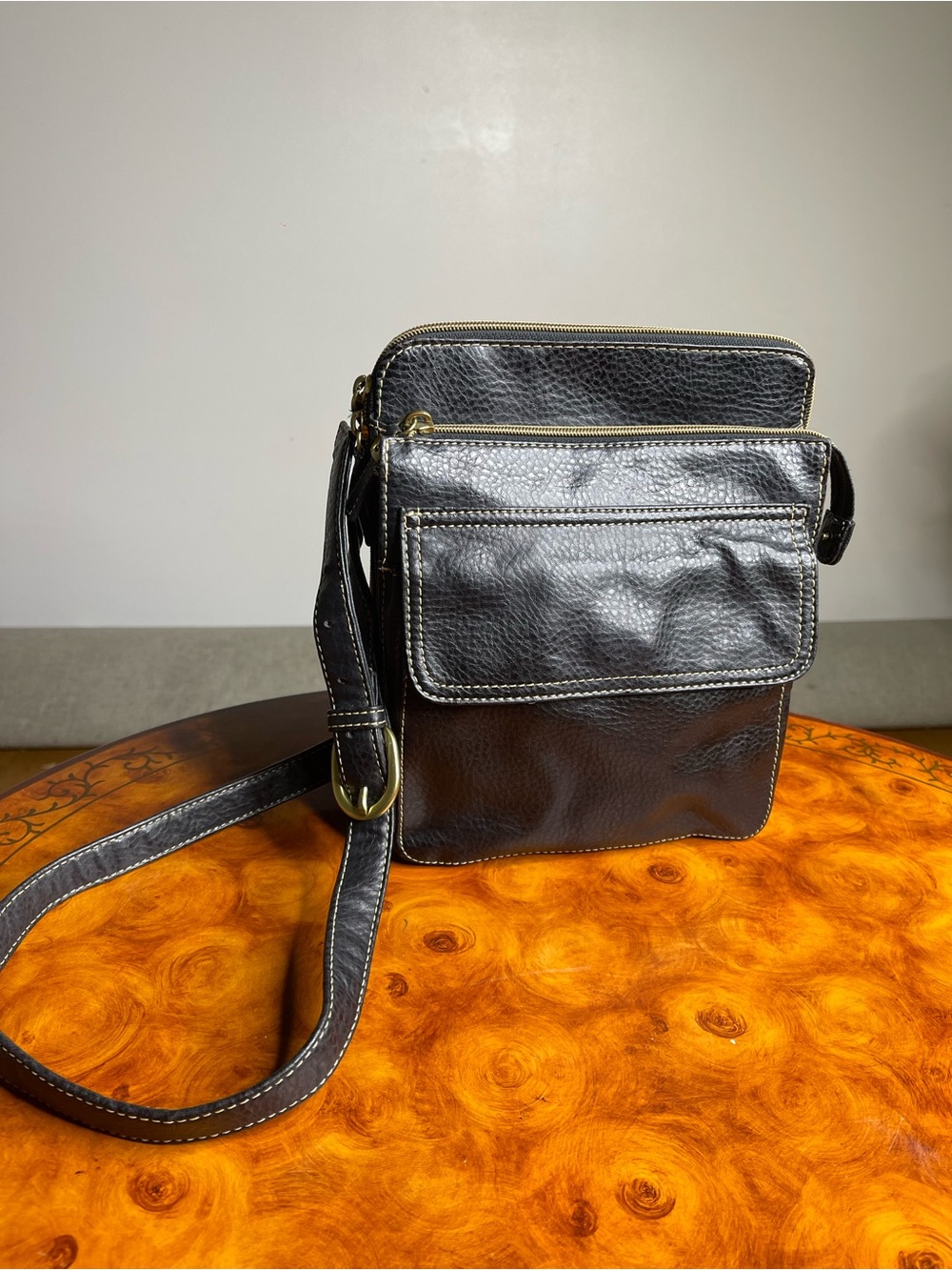 Men's Black Leather Messenger Bag with Front Pocket